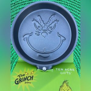 The Grinch Pancakes